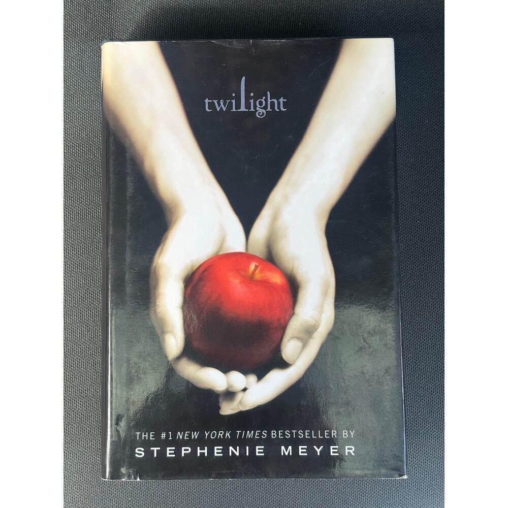 Twilight by Stephenie Meyer Hardcover Bestseller Vampire Romance Book